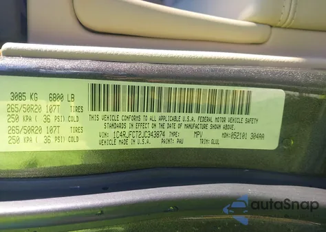 2018 Jeep Grand Cherokee Overland 4X4 из США, поврежденный, VIN 1C4RJFCT2JC343874